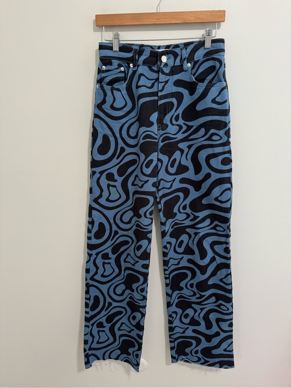 Stradivarius Abstract Print Wide Leg Jeans - Picture 2 of 7